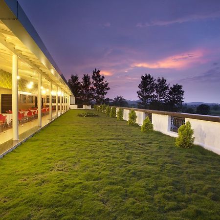 Gp Hotels And Resorts Nashik Luaran gambar