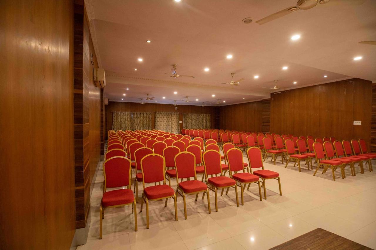 Gp Hotels And Resorts Nashik Luaran gambar
