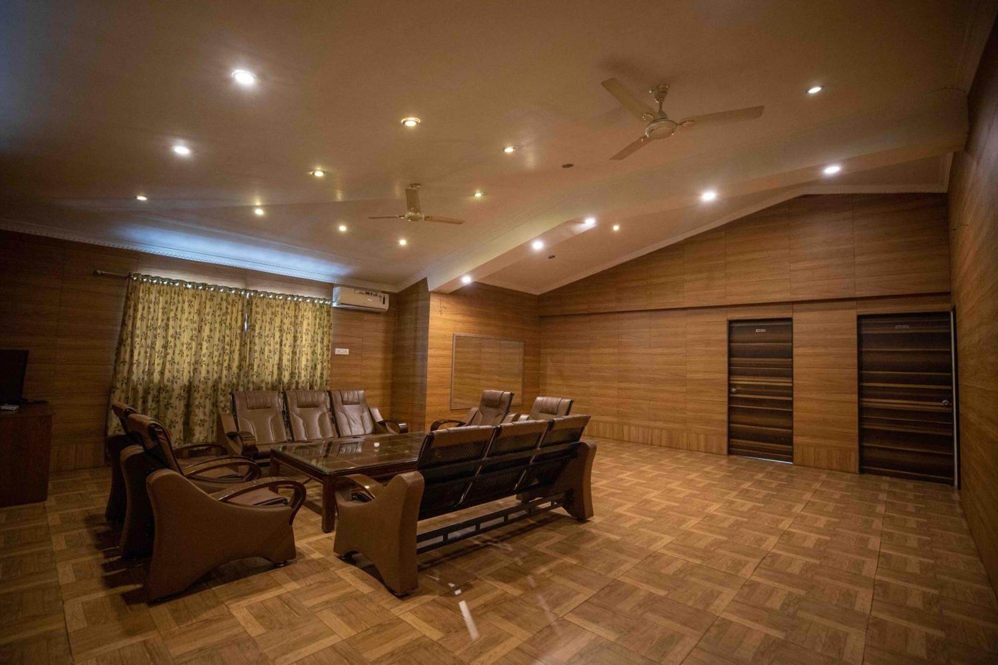 Gp Hotels And Resorts Nashik Luaran gambar